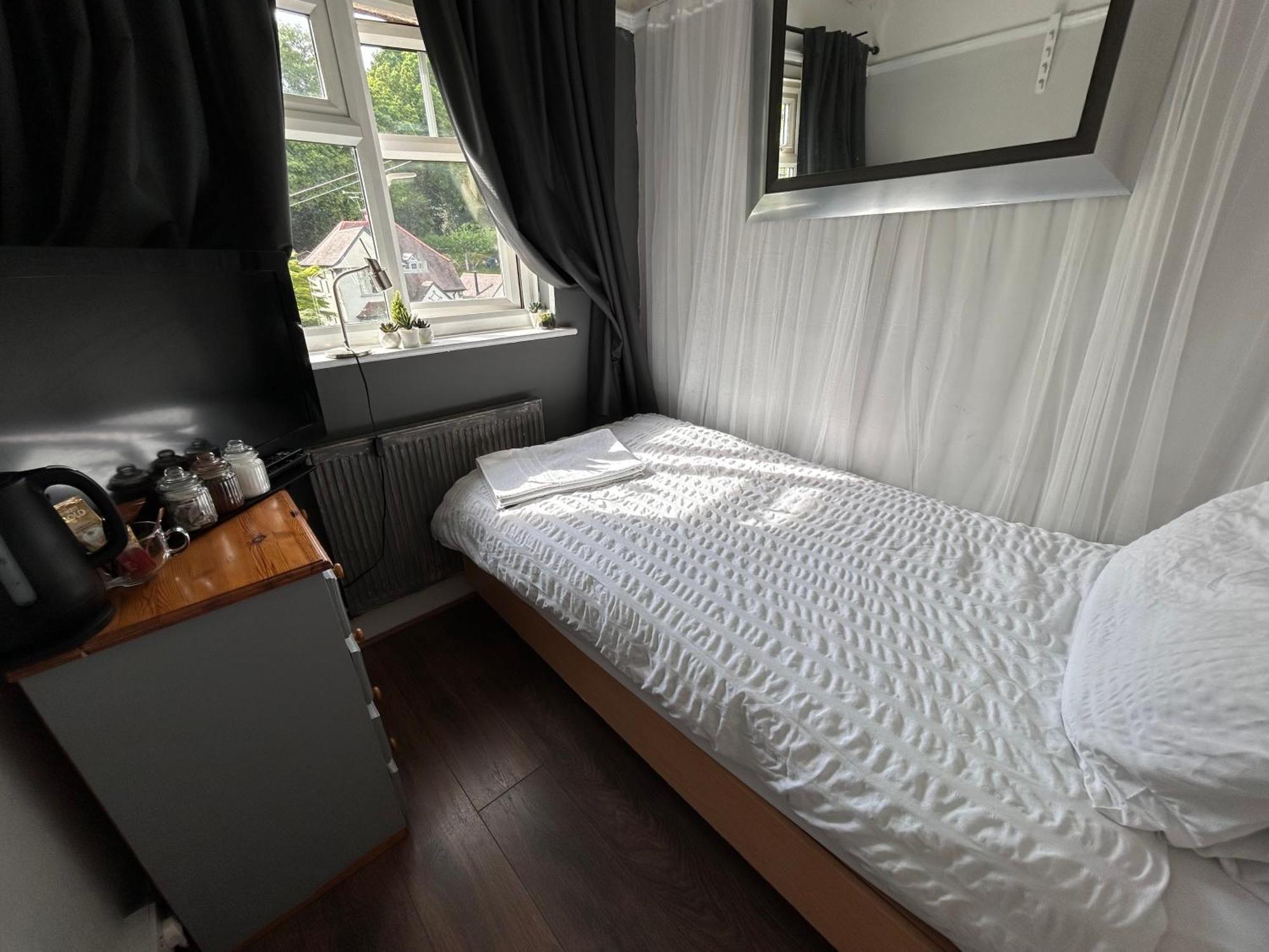 Ferienwohnung Redditch Rest Near Town Centre & Transport Links Exterior foto